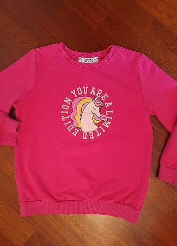 7 Yaş Beden LCW uzun kollu sweatshirt