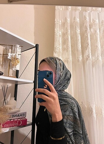 Armine Desenli şal