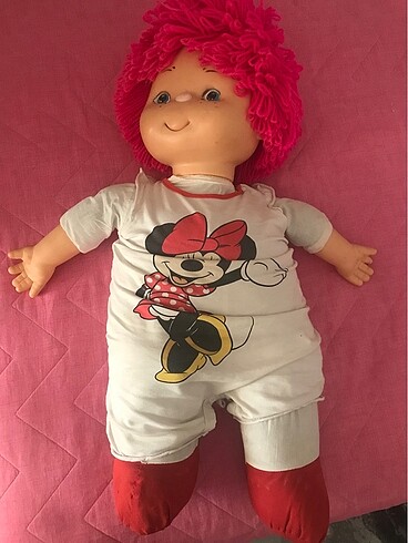 Çocuk oyuncağı bebek