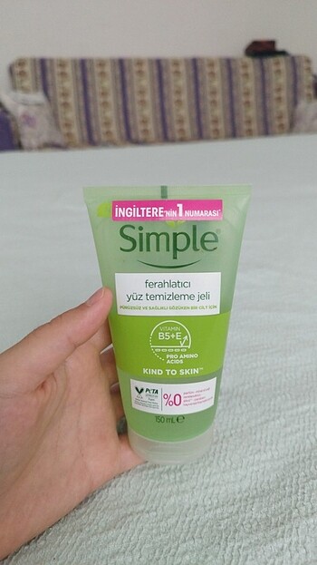 Simple Simple yüz temizleme jeli