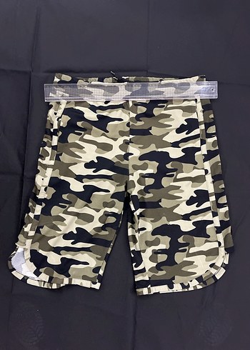 Tommy Kamuflaj Desenli Ünisex Şort - Görsel 3