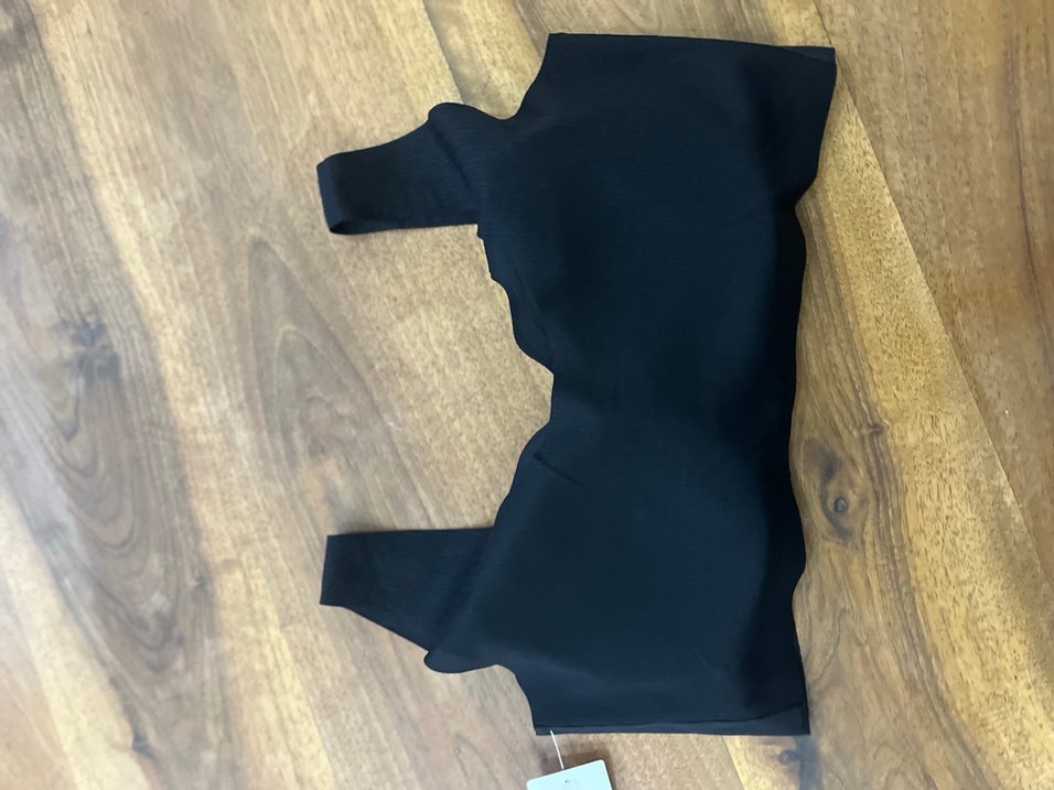 Siyah Kısa Goth Spor Sütyeni - Görsel 5