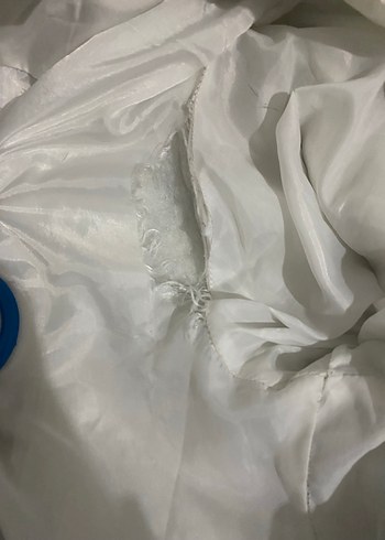 Kürk Detaylı Beyaz Kapüşonlu Kışlık Kadın Mont - Görsel 3