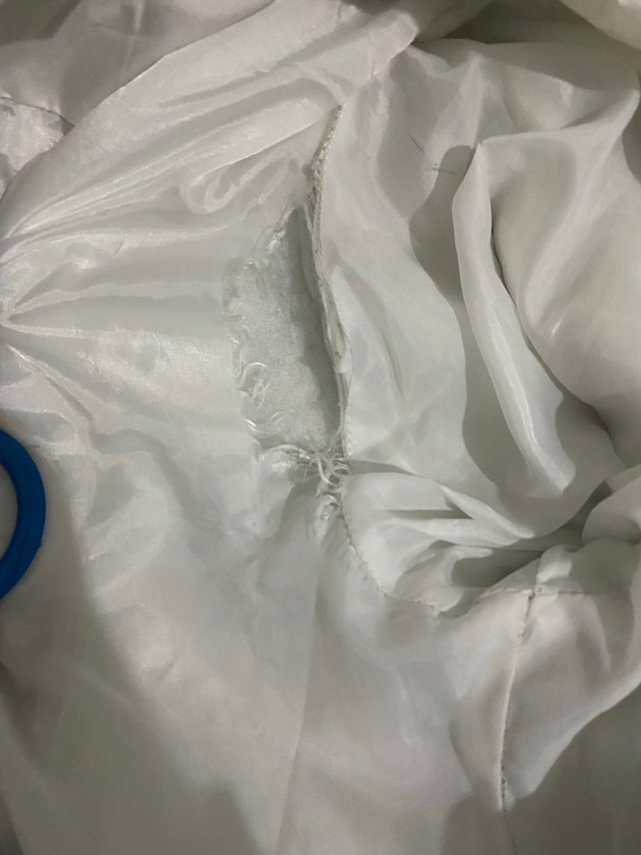 Kürk Detaylı Beyaz Kapüşonlu Kışlık Kadın Mont - Görsel 3