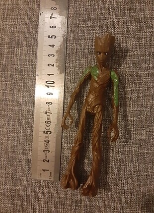 TEEN GROOT figürü Marvel 