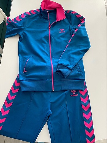 Hummel Eşofman Takımı