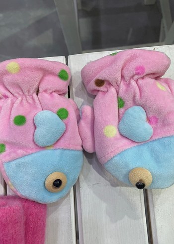 Zara Nakışlı ve Örgü Pembe Kız Eldivenleri