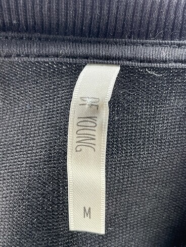 m Beden siyah Renk Defacto Sweatshirt %70 İndirimli.