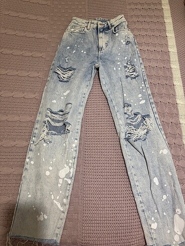 bershka yırtık jean
