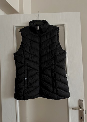 Siyah Fermuarlı Kadın Yelek - Görsel 2