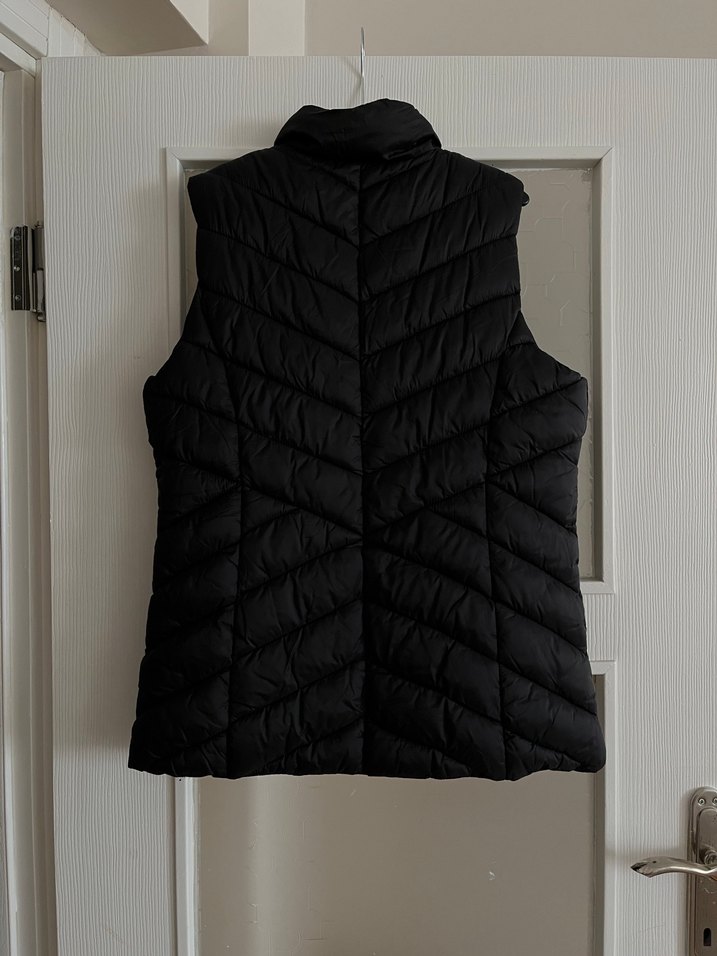 Siyah Fermuarlı Kadın Yelek - Görsel 4