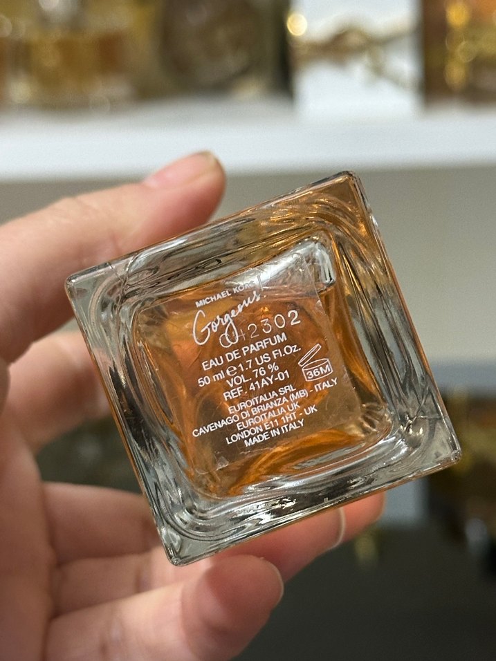 Michael Kors Gorgeous Kadın Parfümü 50 ml - Görsel 2