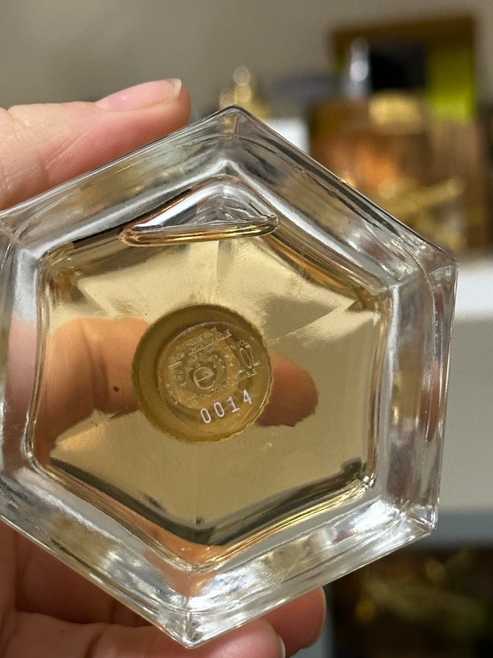 Gucci Flora Kadın Parfümü 50 ml - Görsel 2