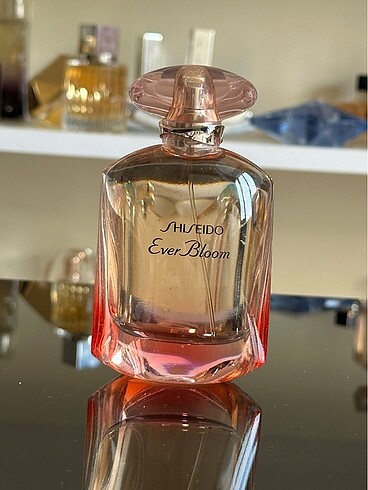 Shiseido ever bloom 50 ml