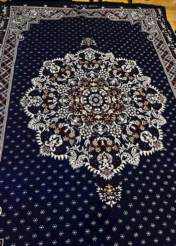 Klasik Desenli lacıvert Halı - Görsel 4