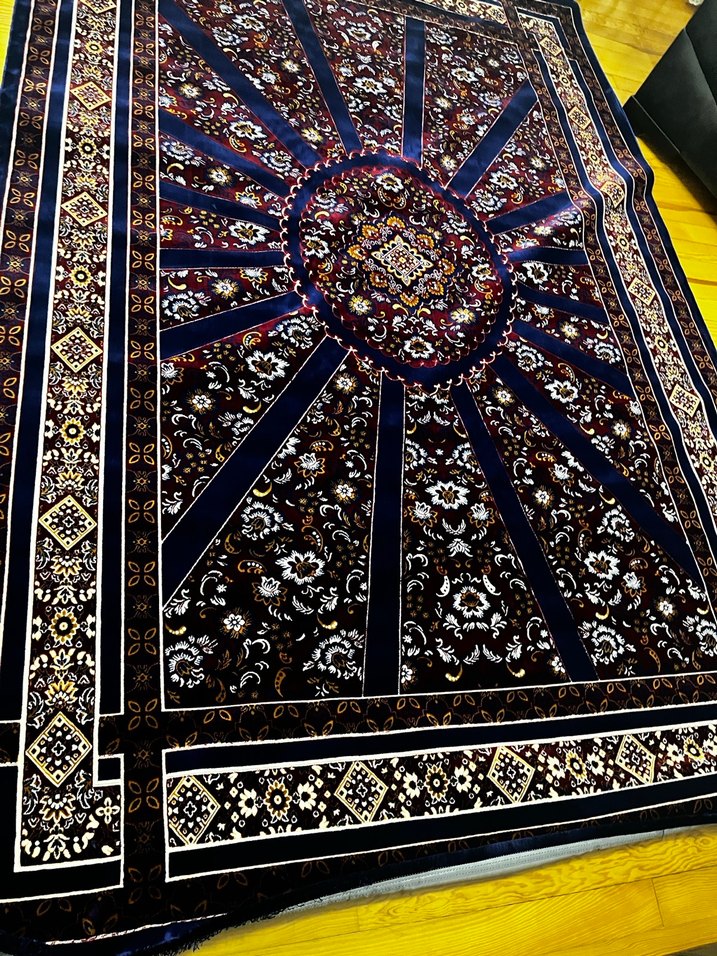 Koyu renkli çok desenli klasik halı - Görsel 3