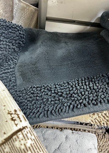 Gri Nakışlı Klasik Halı - Görsel 3