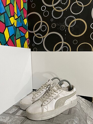 39 Beden beyaz Renk Puma ayakkabı