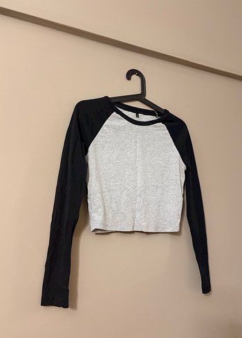 Uzun Kollu Gri Crop Top - Görsel 2
