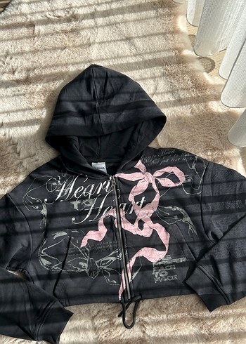 m Beden Bershka Fermuarlı Kapüşonlu Sweatshirt