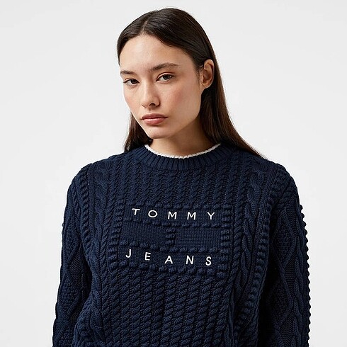 Bershka Tommy Hilfiger kazak