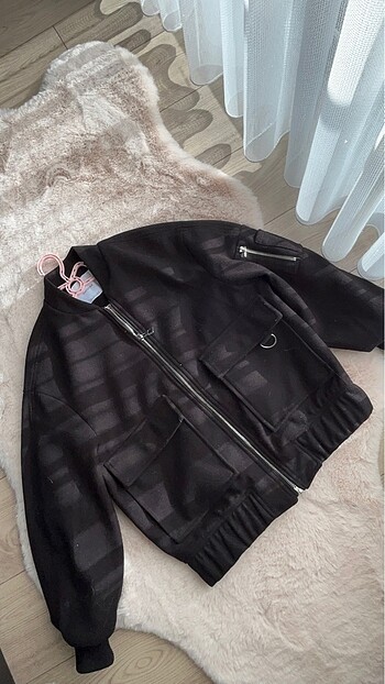 Bershka Kaşe Mont