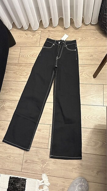 H&M wide lide