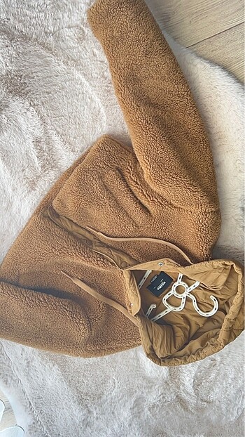 s Beden Pull bear pufy ceket