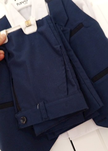 Koyu Mavi Düğmeli Erkek Çocuk takım elbise - Görsel 3