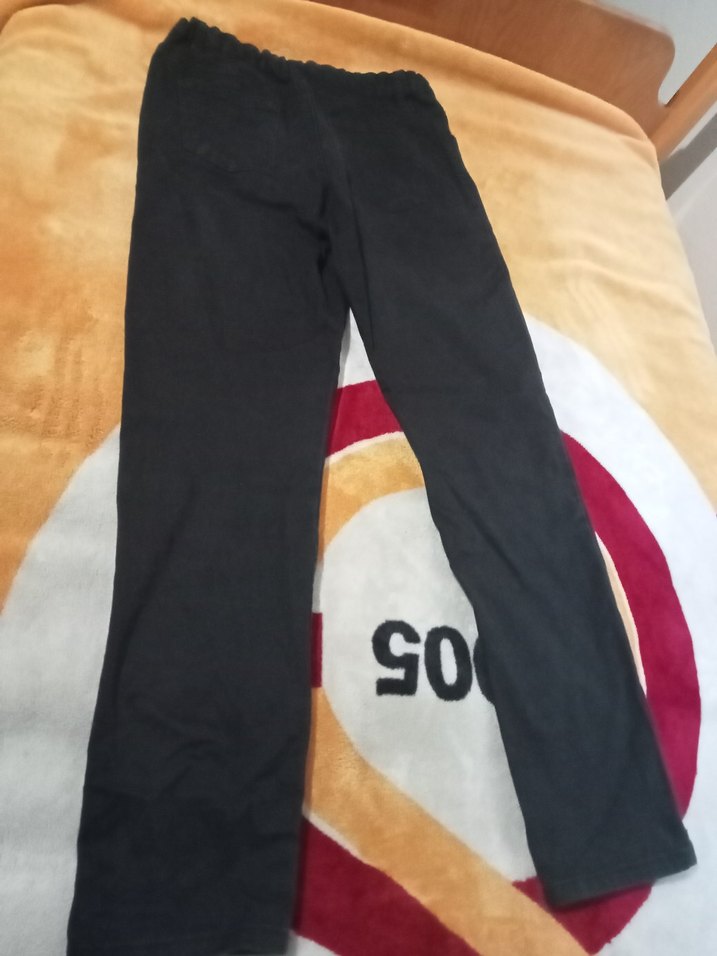 Siyah erkek çocuk Pantolon 13 yaş - Görsel 2