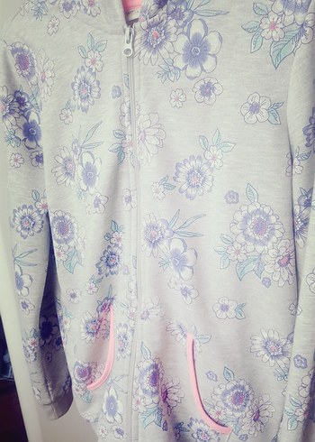 Çiçek Desenli Kapüşonlu Kız Eşofman Takımı - Görsel 2