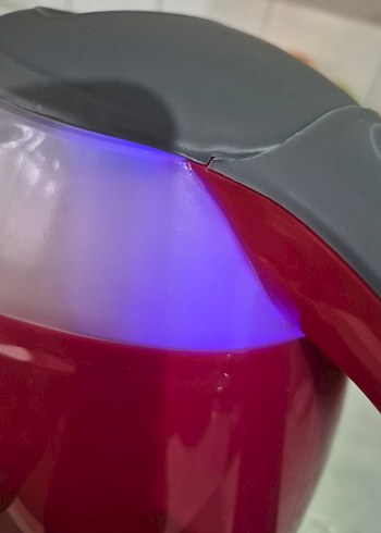 Kırmızı Elektrikli Su Isıtıcısı - Görsel 5