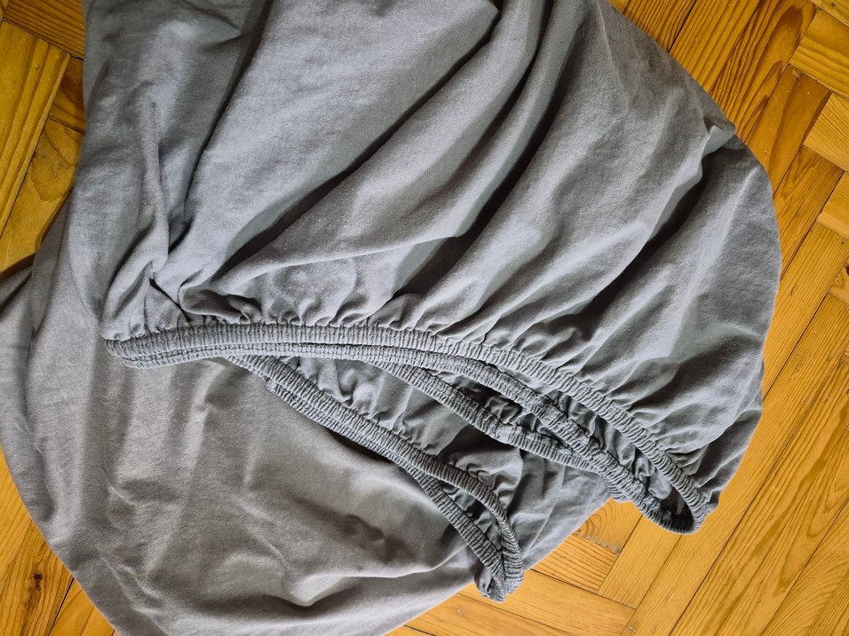 Gri Lastikli Çarşaf - Görsel 3