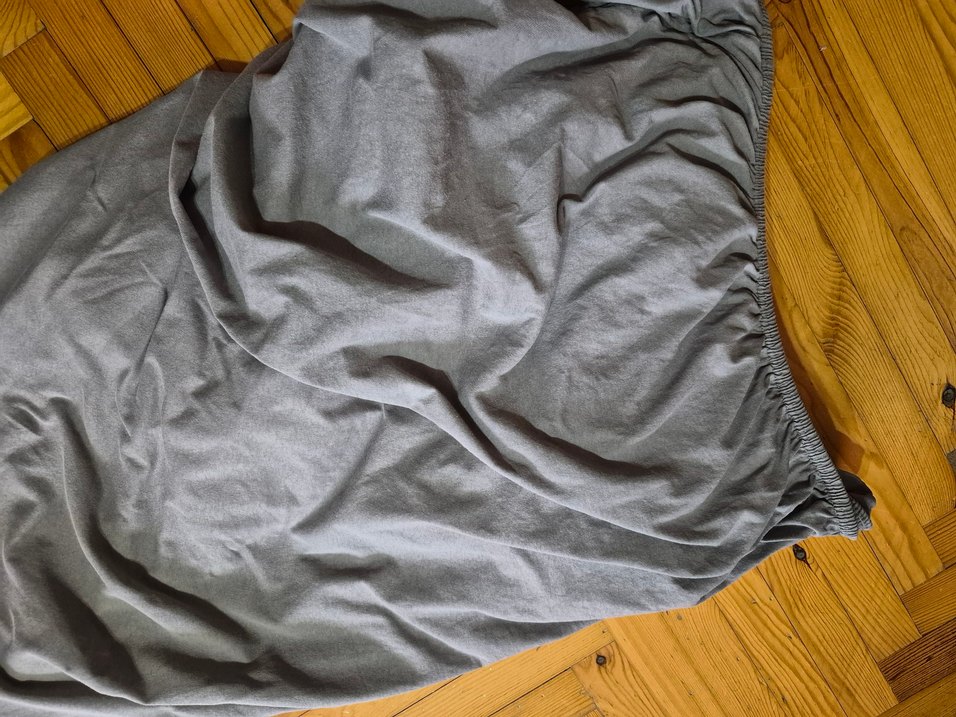 Gri Lastikli Çarşaf - Görsel 2