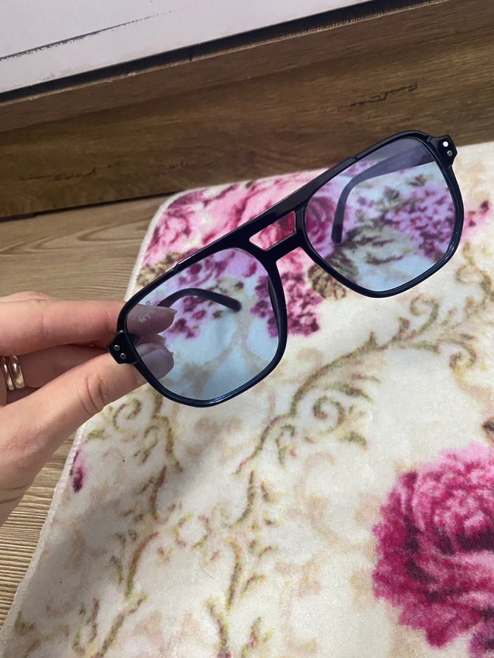 Şeffaf mavi pastel kadın gözlüğü - Görsel 2