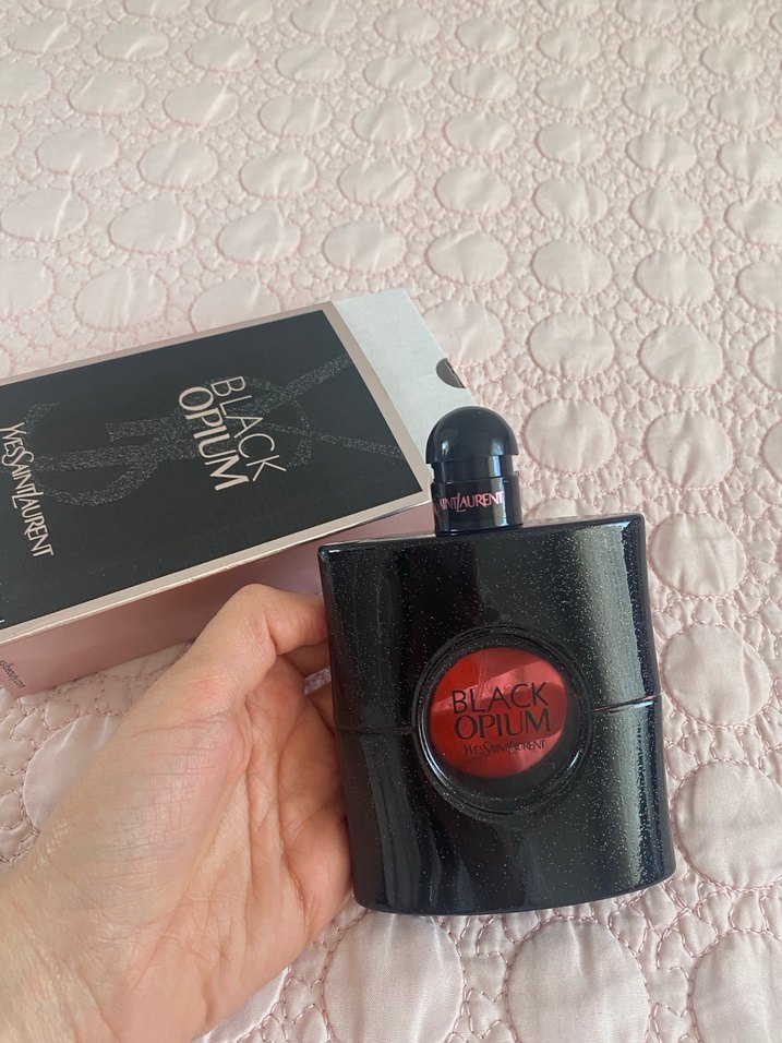 Yves Saint Laurent Black Opium Kadın Parfümü 90 ml - Görsel 2