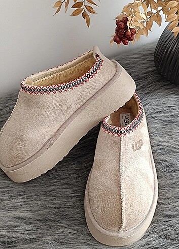 38 Beden UGG terlik tüm numaralar mevcut..