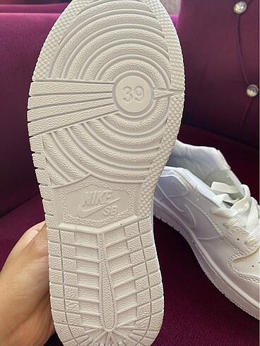 39 Beden Beyaz sneakers