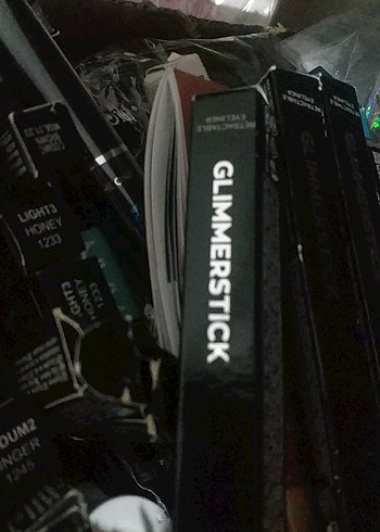 Glimmerstick Göz Kalemi Avon