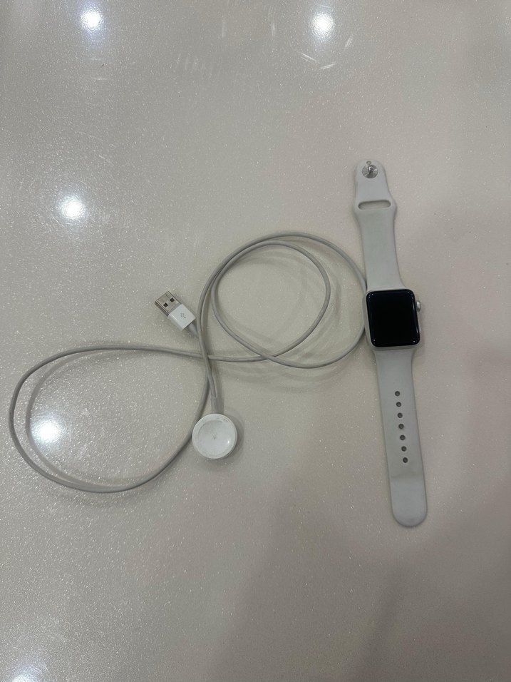 Apple watch 3 Beyaz Akıllı Saat Gri Kordonlu - Görsel 2