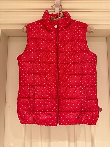#BENETTON MARKA KIZ ÇOCUĞU ŞİŞME YELEK DIŞ GİYİM