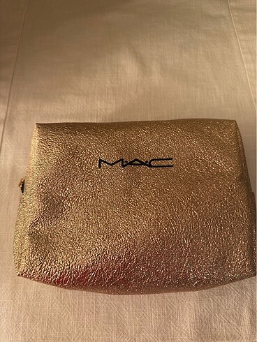 Beden #MAC MAKYAJ ÇANTASI