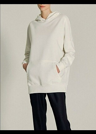 Beyaz sweatshirt