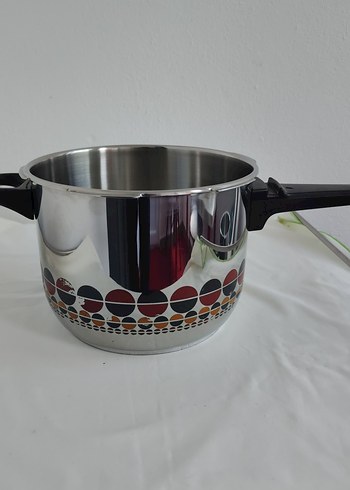 Fissler düdüklü tencere sadece alt satılık