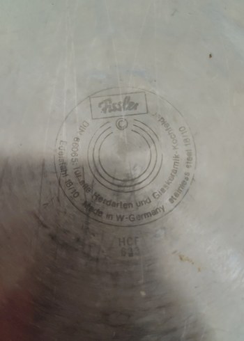 Beden gri Renk Fissler düdüklü tencere 4.5 Lt yıkanması lazım
