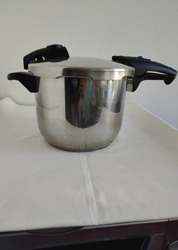 Fissler düdüklü Tencere orjinal tertemiz sağlam sorunsuz