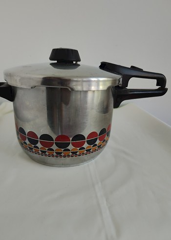 Fissler 6 lt düdüklü tencere sağlam sorunsuz çalışıyor