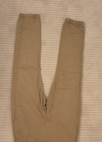 Erkek krem pantolon size 32/ paçası lastikli/ arkasında ufak bir - Görsel 4