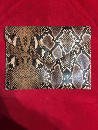 Mudo Mudo clutch portföy el çantası bir defa kullanıldı