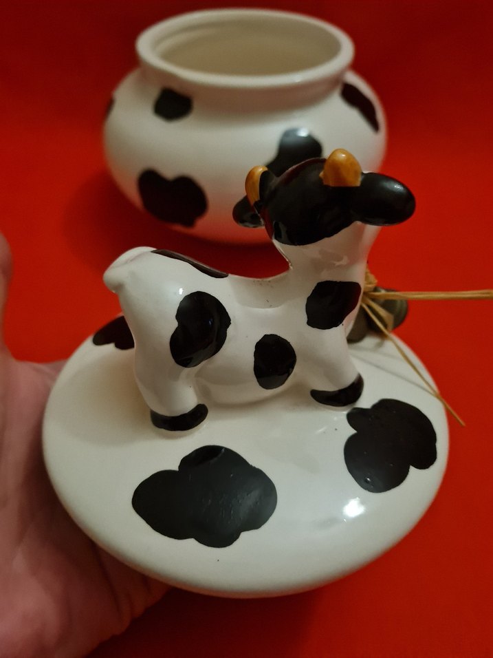 Siyah Beyaz Desenli İnek Figürlü Kavanoz - Görsel 4